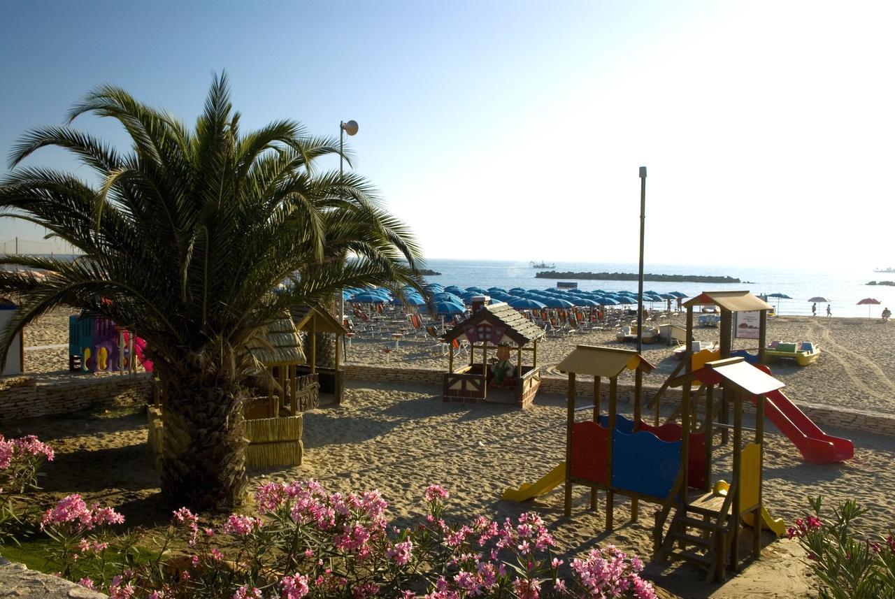 Hotel Dino San Benedetto del Tronto Eksteriør billede